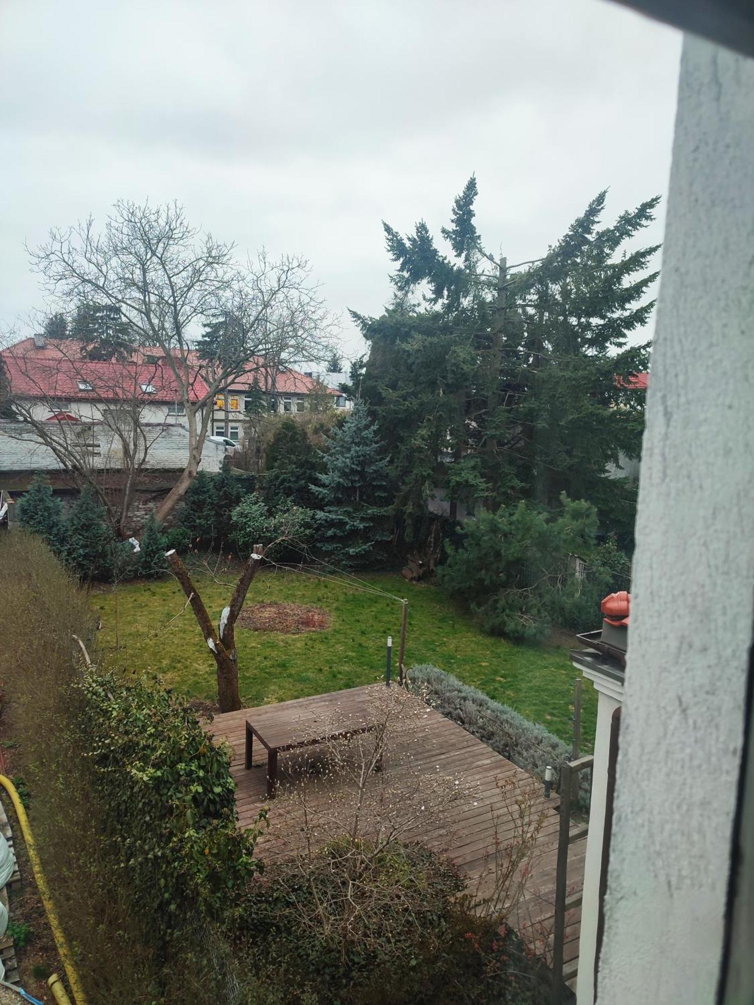Kwatera prywatna White House Okecie Cyprysowa 11 Warszawa